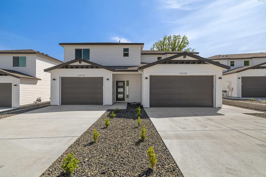 1163 S Underwood Pl, Kennewick, WA 99337 - #2