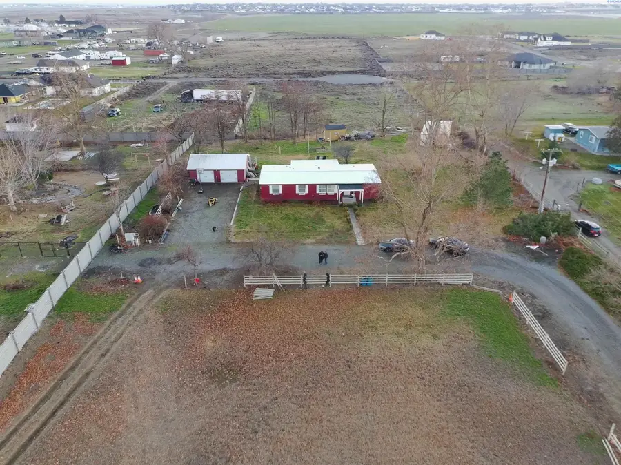 4516 Ivy Rd, Pasco, WA 99301 - Image #2