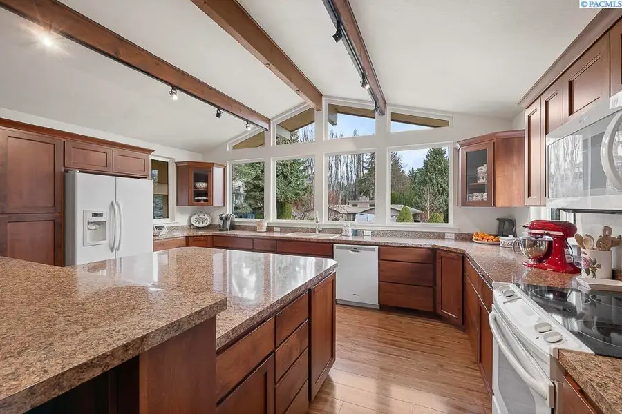 940 SE Glen Echo Rd, Pullman, WA 99163 - Image #3