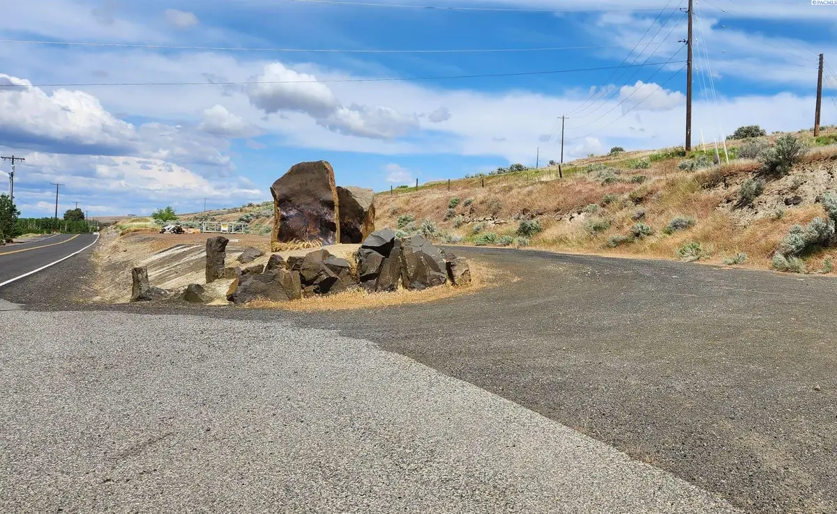 NKA Demoss Rd, Benton City, WA 99320 - #1