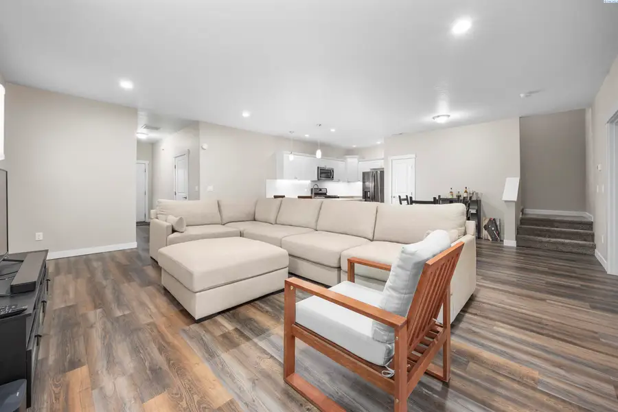 1125 S Cedar St, Kennewick, WA 99337 - Image #3