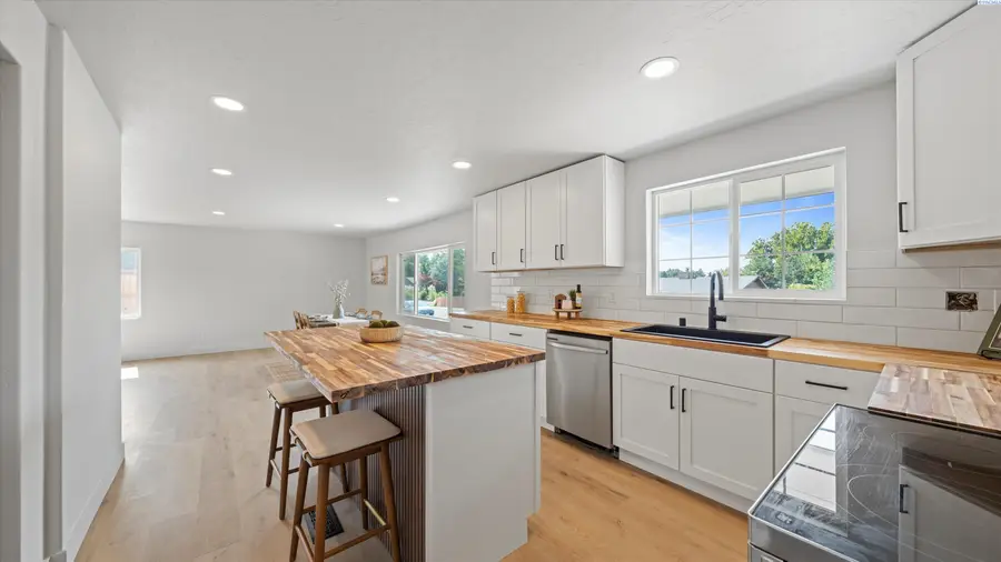 1106 Claire St, Prosser, WA 99350 - Image #3