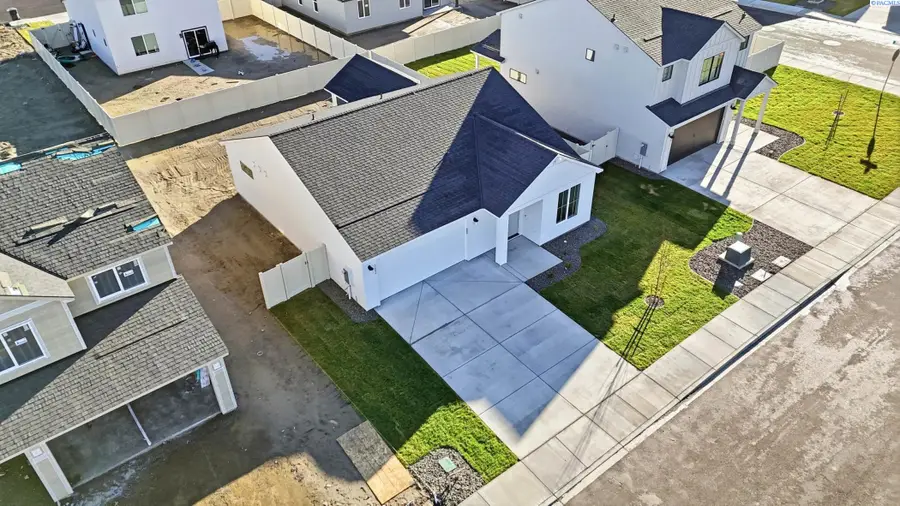 1202 18th Street, Benton City, WA 99320 - #2