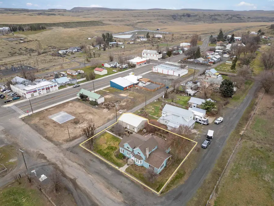 145 W Cooper St, Washtucna, WA 99371 - #3