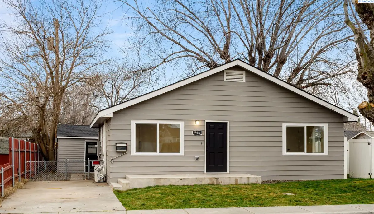 708 Stanton, Richland, WA 99352 - Image #1