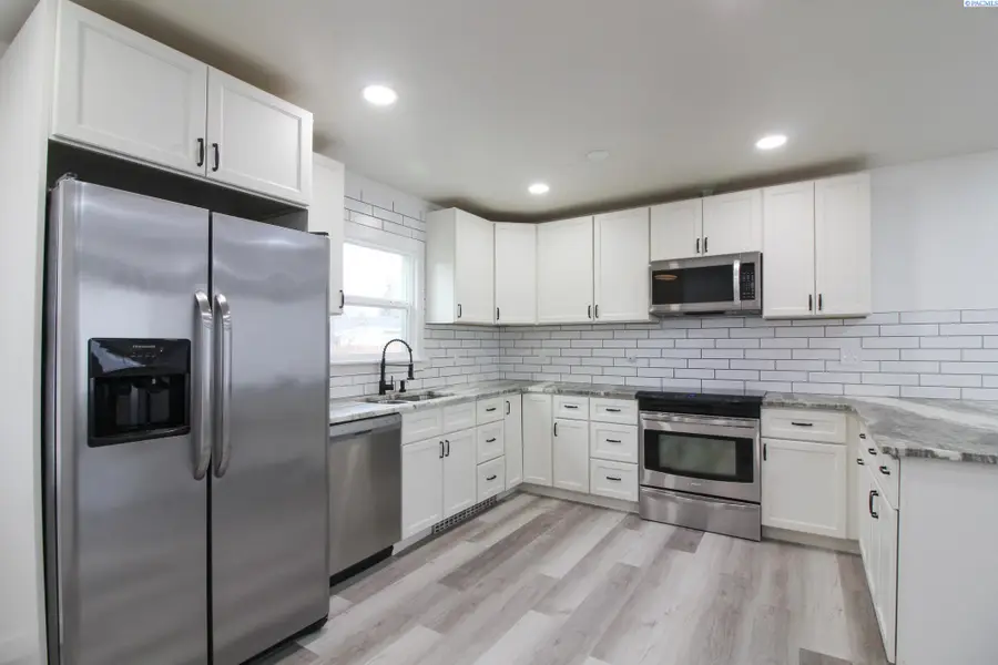 608 Torbett Street, Richland, WA 99354 - Image #2