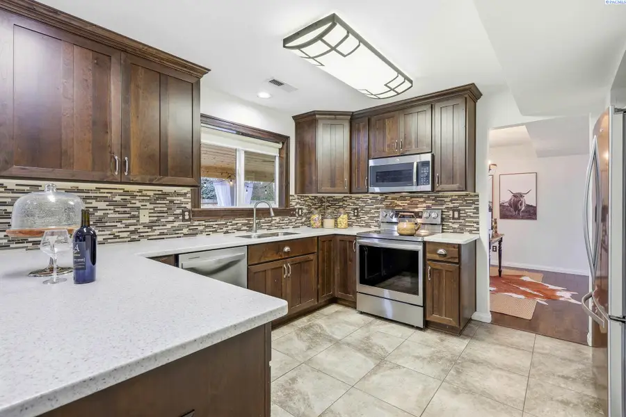 5102 Blue Heron Blvd, West Richland, WA 99353 - Image #3
