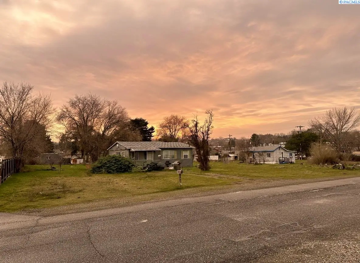 4173 Fallon Dr., West Richland, WA 99353 - Image #1