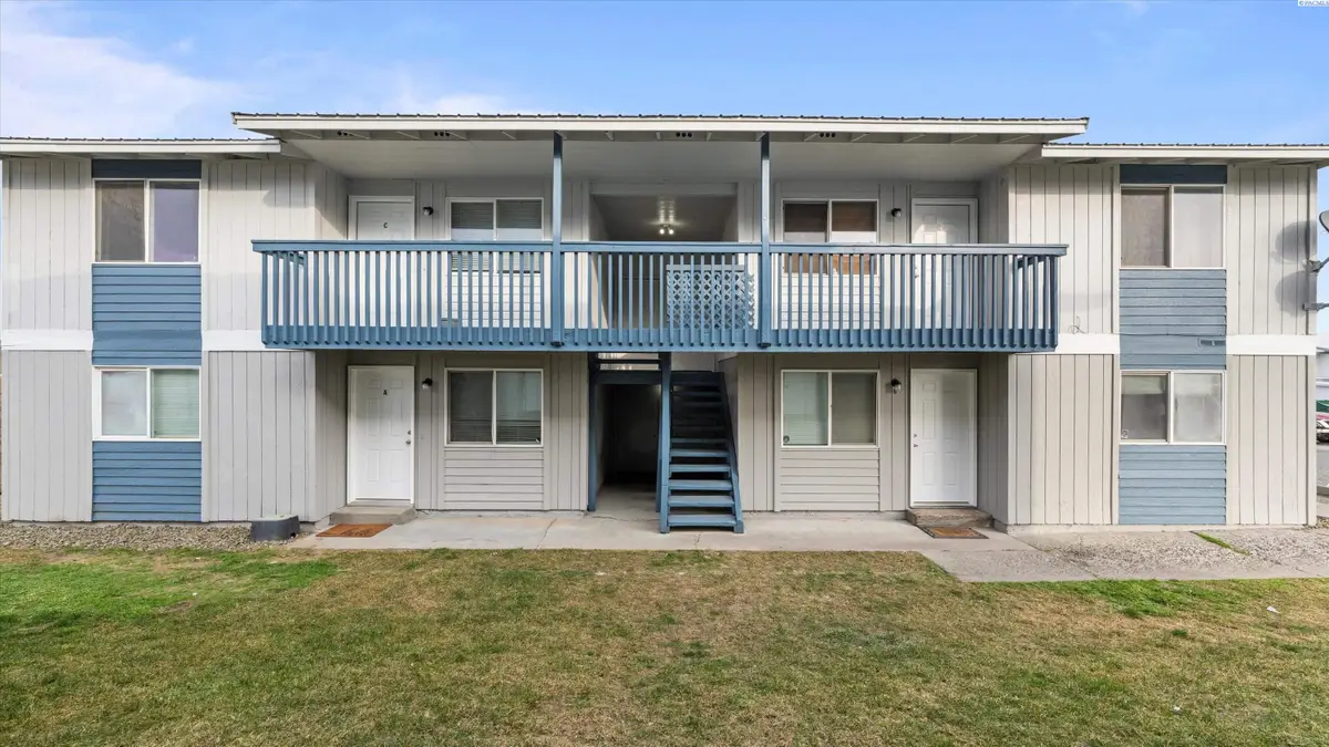 1121 N Cleveland Street, Kennewick, WA 99336 - Image #1