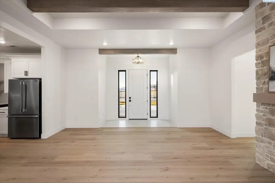 8102 Harvest Ridge Lp, Kennewick, WA 99338 - Image #2