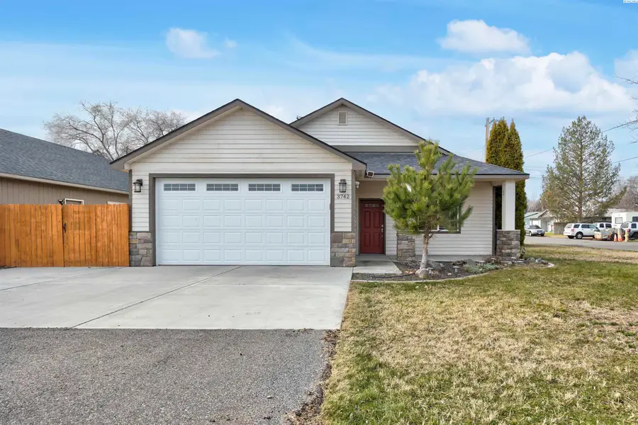 3742 Grant Loop, West Richland, WA 99353 - Image #2