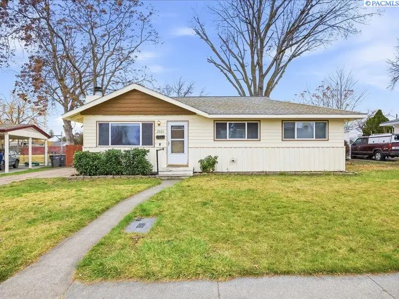 2521 W 6th Place, Kennewick, WA 99336 - Image #1
