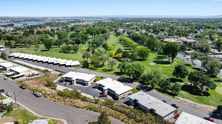 99 N Waverly Pl, Kennewick, WA 99336 - Image #2