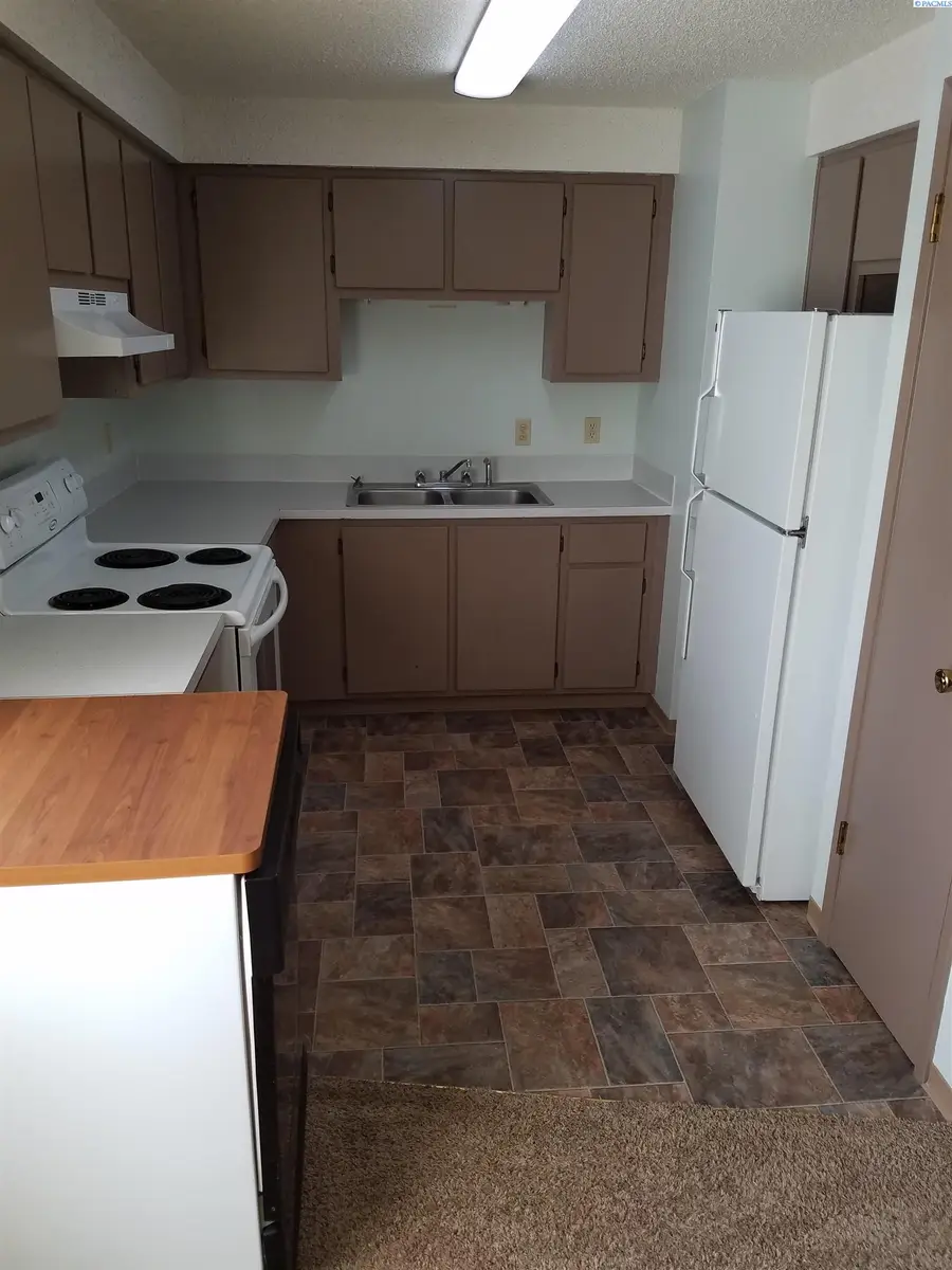 325 NW Thomas Street, Pullman, WA 99163 - #3