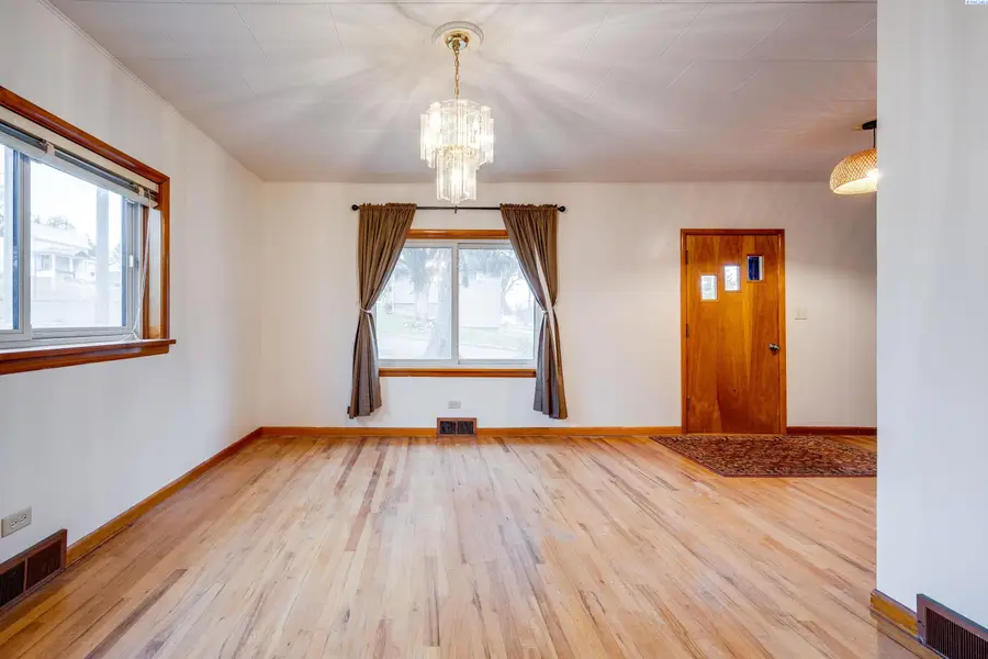 325 N K Street, Palouse, WA 99161-5109 - #2