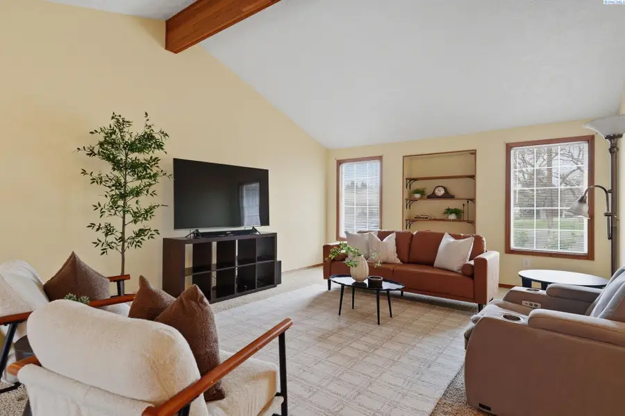 415 Skamania St, Richland, WA 99354 - #2