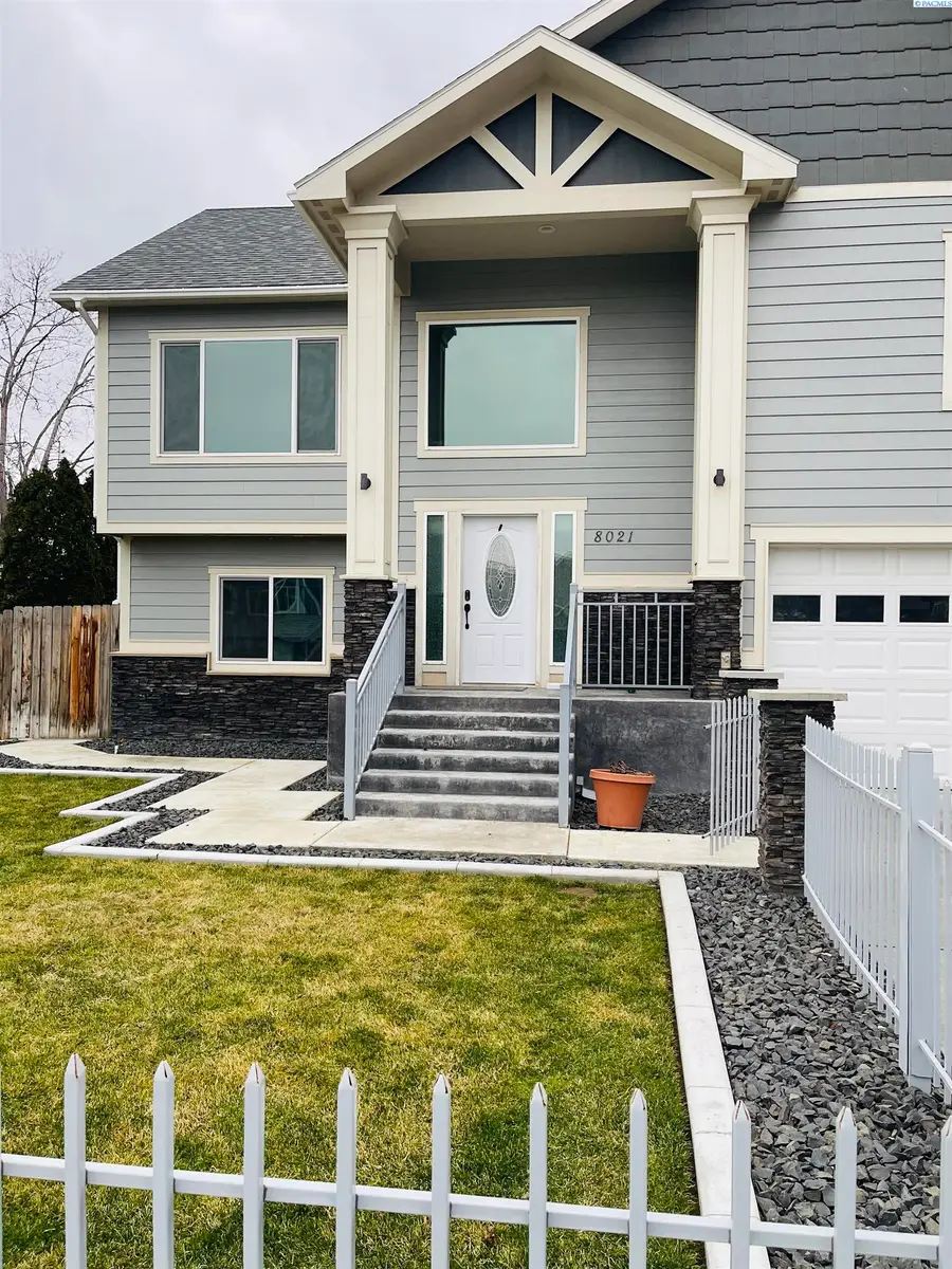 8021 W Hood Ave, Kennewick, WA 99336 - Image #3