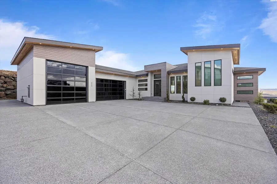 2243 S Wilson Pl, Kennewick, WA 99338 - Image #3