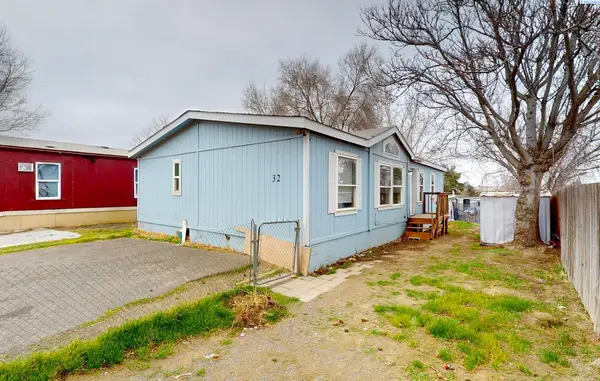 2906 W 7th Avenue #32, Kennewick, WA 99336