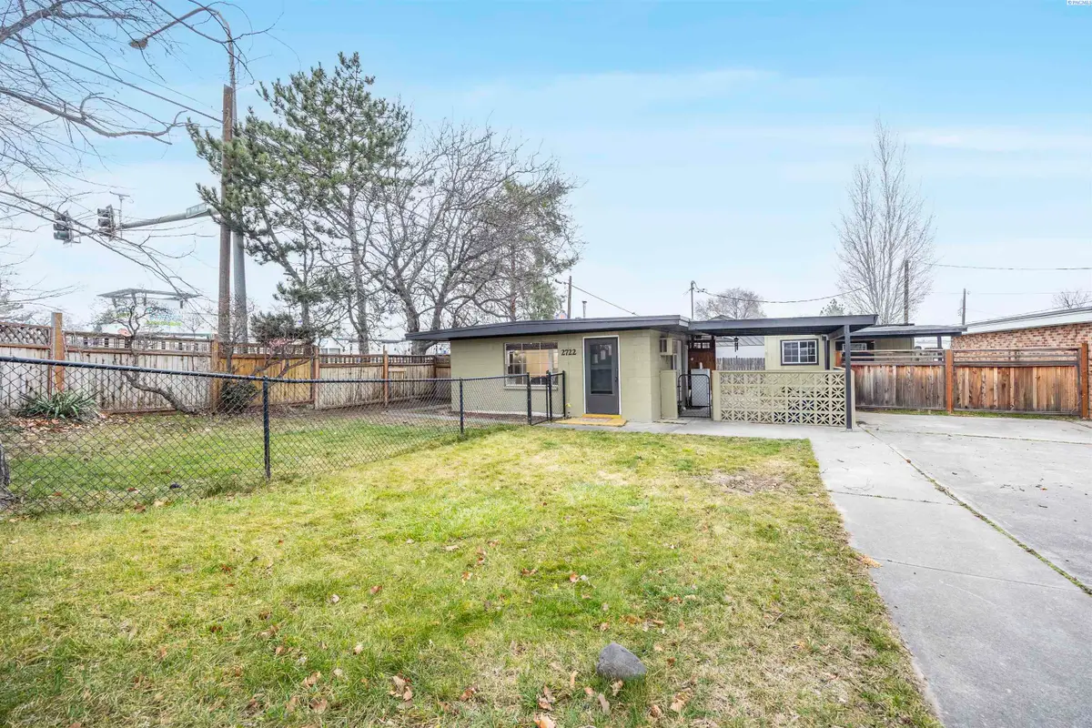 2722 W 7th Ave, Kennewick, WA 99336 - #1