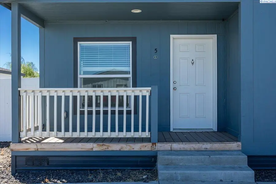 2681 E Edison #5, Sunnyside, WA 98944 - #2