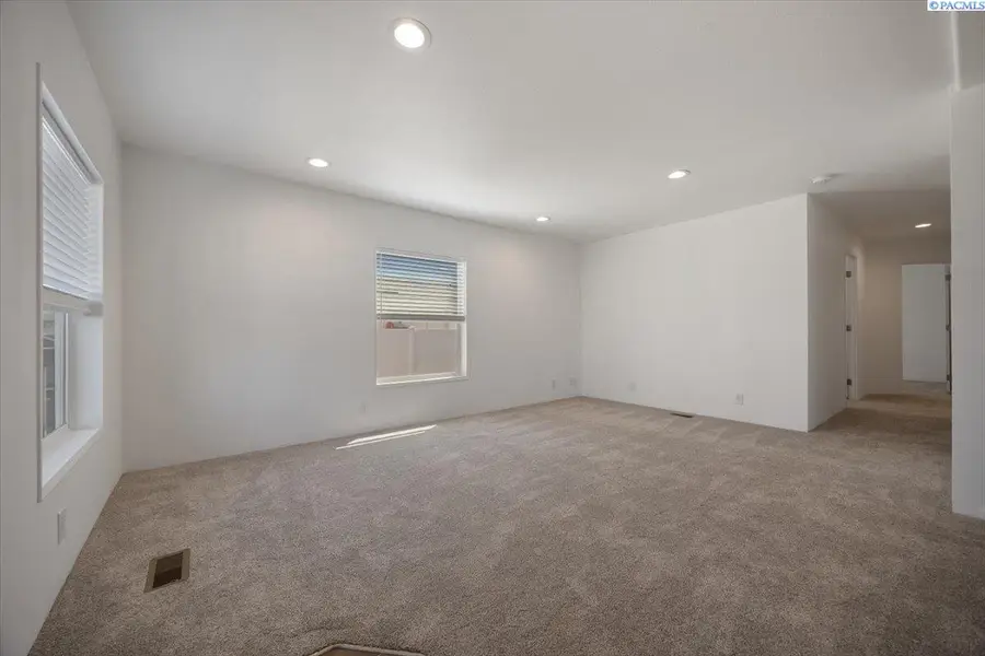 2681 E Edison #5, Sunnyside, WA 98944 - #3