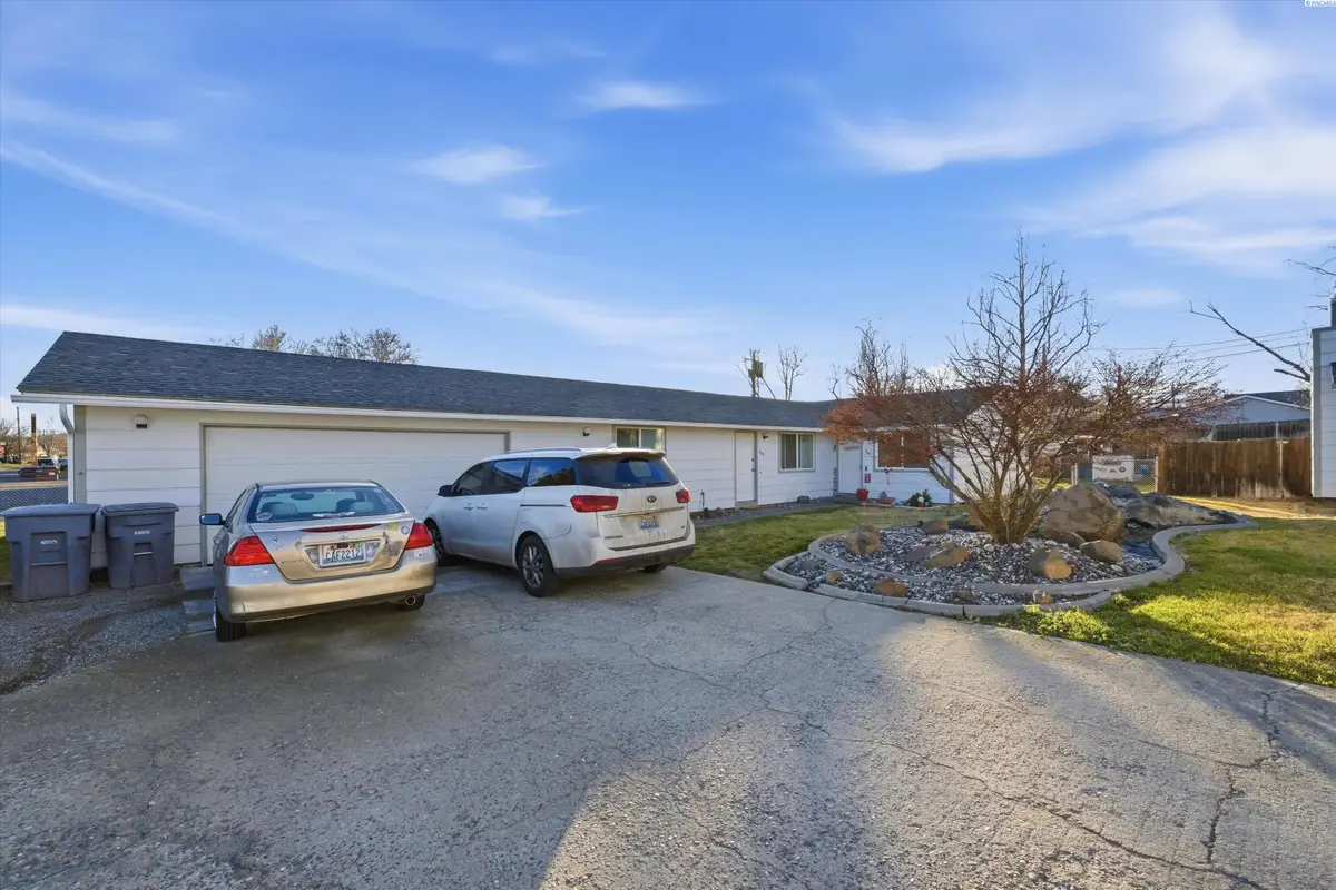 309 Casey Ave, Richland, WA 99354 - #1