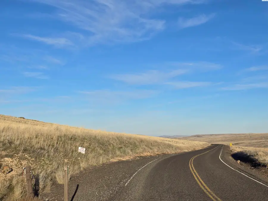 15286 Mabton Bickleton Rd, Mabton, WA 98935 - #3