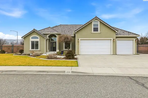 1231 Cameo Drive, Richland, WA 99353