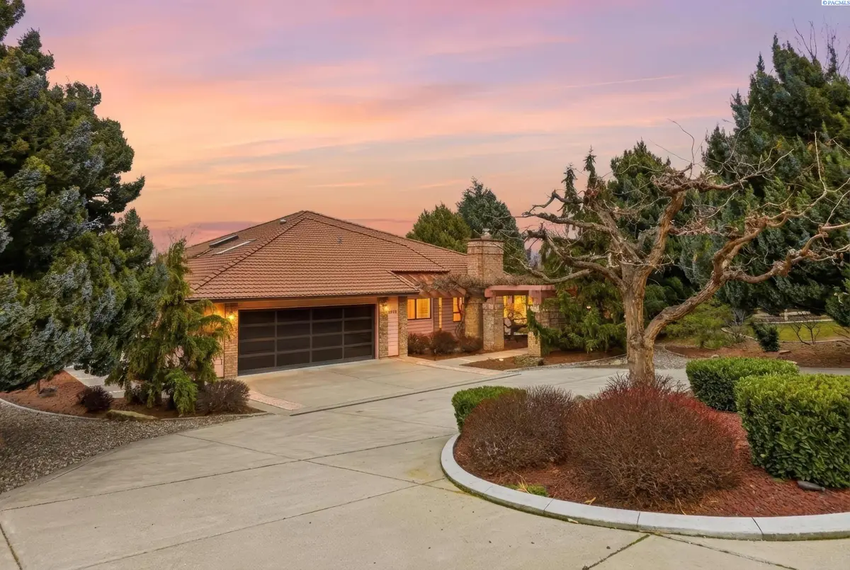 2618 Quarterhorse Way, Richland, WA 99352-9494 - #1