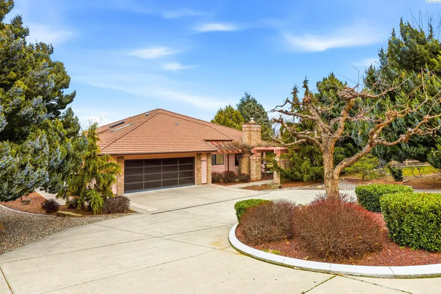 2618 Quarterhorse Way, Richland, WA 99352-9494 - #2