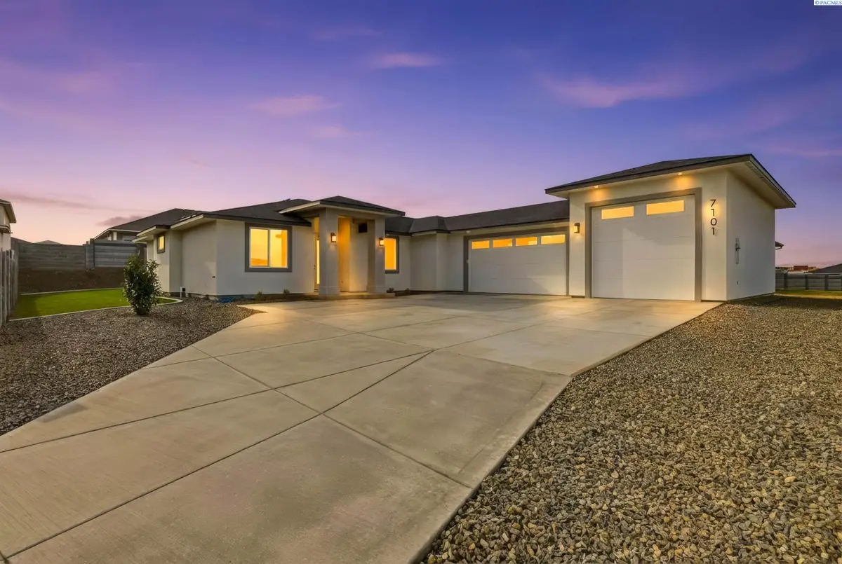 7101 W 34th Pl, Kennewick, WA 99338 - #1