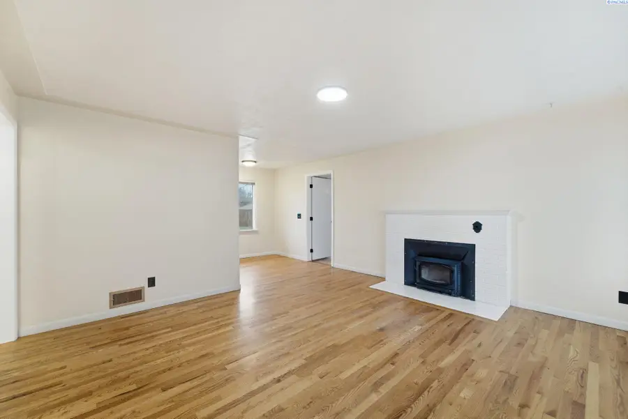 511 N Fisher, Kennewick, WA 99336 - #2