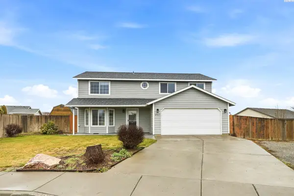 4907 S Auburn Pl, Kennewick, WA 99337