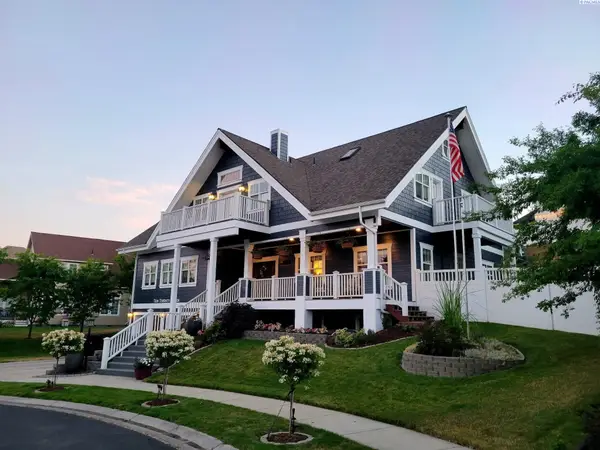 1027 SW Ryan Ct, Pullman, WA 99163