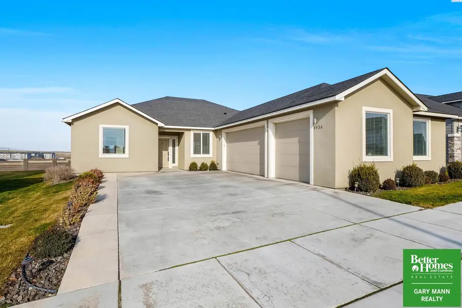 4936 Mcewan Dr, Richland, WA 99352 - #2