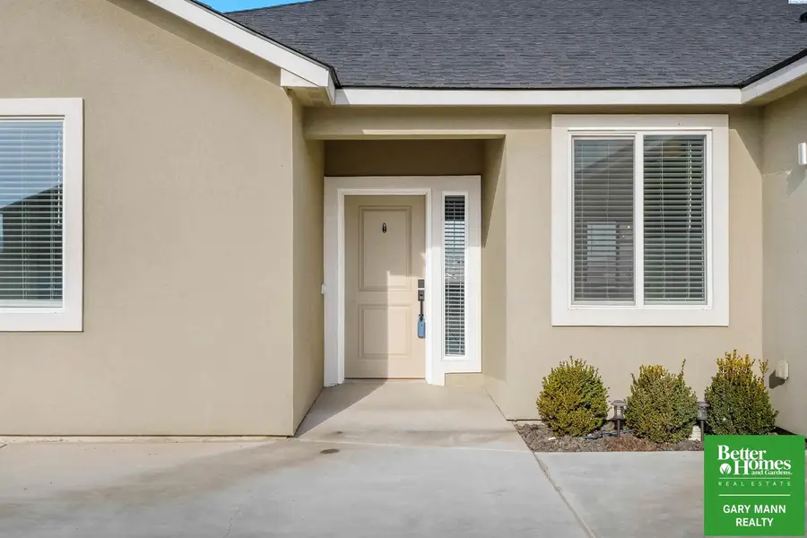 4936 Mcewan Dr, Richland, WA 99352 - #3