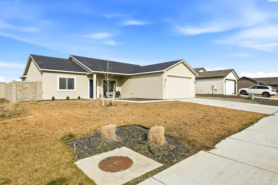3203 E Helena Street, Pasco, WA 99301 - #2