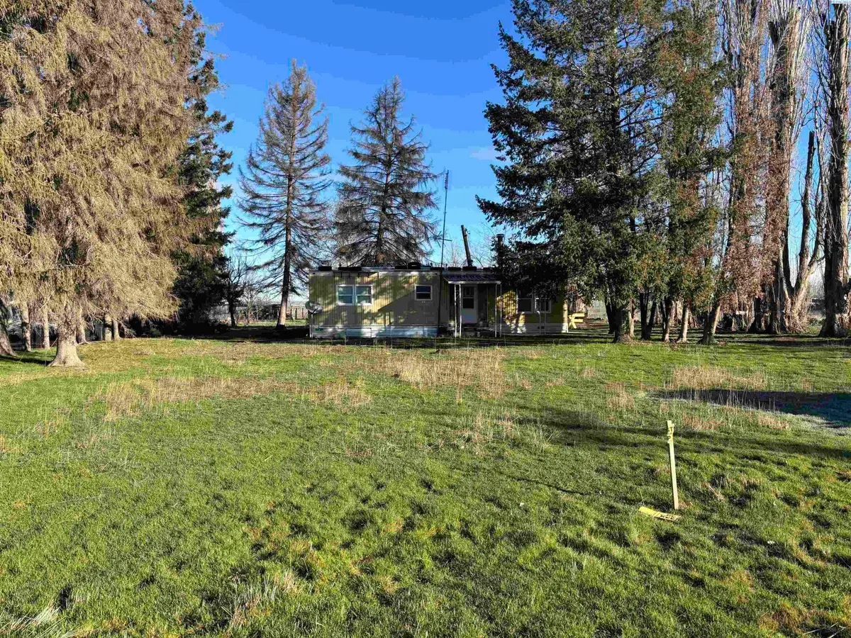 2284 W Rainier Road, Othello, WA 99344 - #1