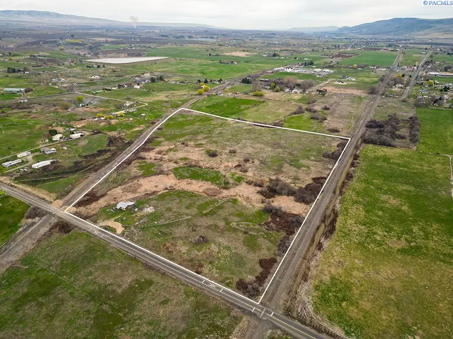 15201 N Mcdonald Rd, Prosser, WA 99350 - #2