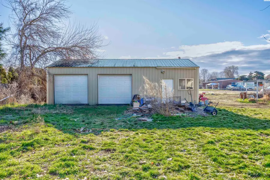 161 Teri Road, Burbank, WA 99323 - #3