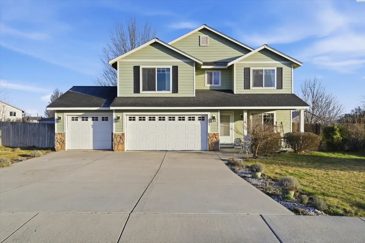 236 W 53rd Ave, Kennewick, WA 99337 - #1