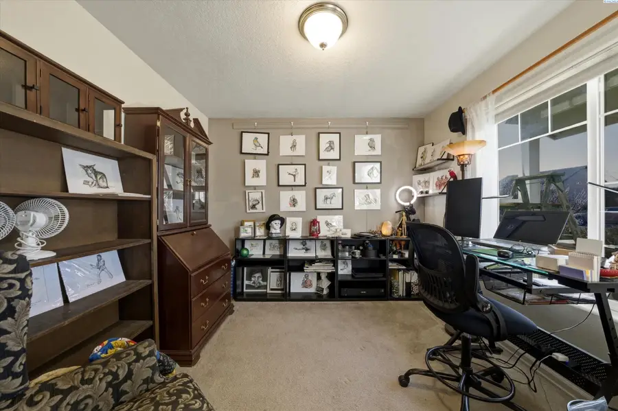 236 W 53rd Ave, Kennewick, WA 99337 - #3