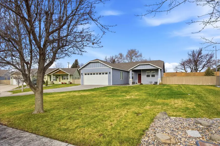 5808 W 11th Ave, Kennewick, WA 99338 - #2