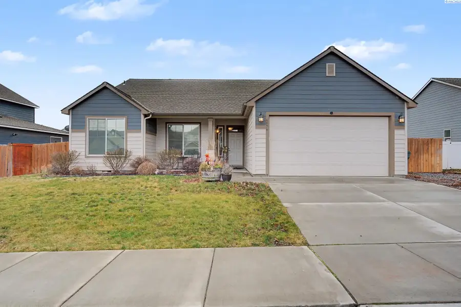 6579 W 33rd Pl, Kennewick, WA 99338 - #2