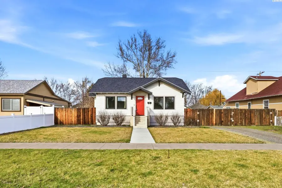 725 W Margaret St, Pasco, WA 99301-4126 - #2