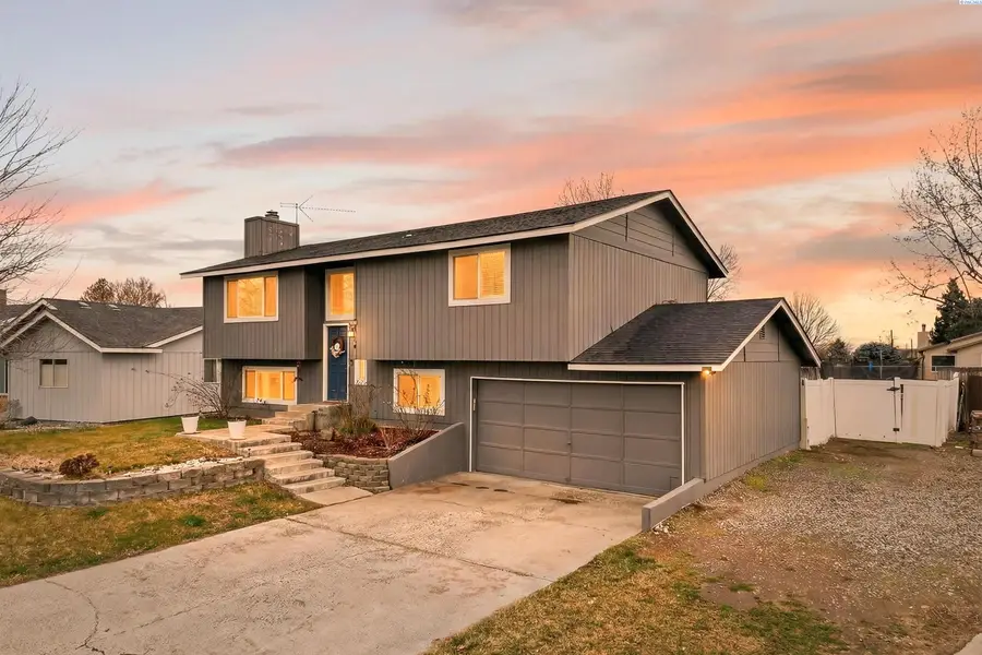 2114 Sparrow Ct, West Richland, WA 99353 - #2