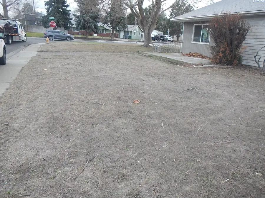 1003 Elm Ave, Richland, WA 99352 - #3
