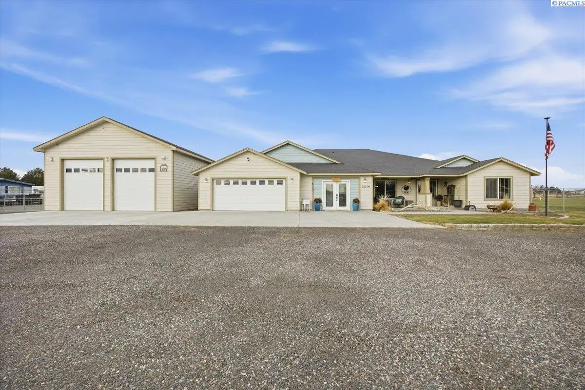 223108 E Perkins Rd, Kennewick, WA 99337 - #1