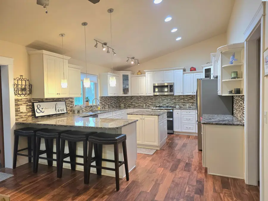1450 Adair Dr, Richland, WA 99352 - #2